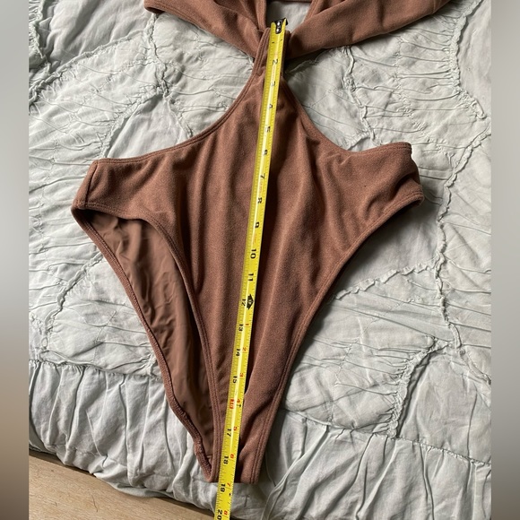 Pacsun one piece bathing suit - Picture 3 of 4